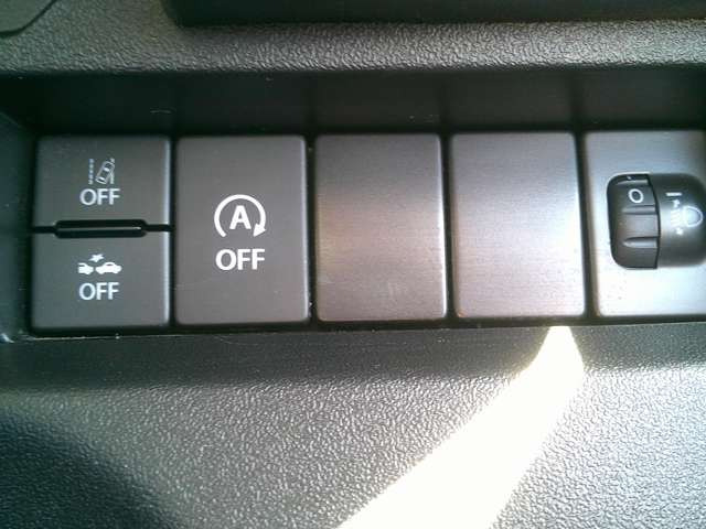 ���A�C�h�����O�X�g�b�v�@�\���M���҂��Ȃǂ̒�Ԏ��ɃG���W���������I�ɒ�~�����鎖�ŃK�\�����̏����}���ĔR��̌���ɍv�����܂�!