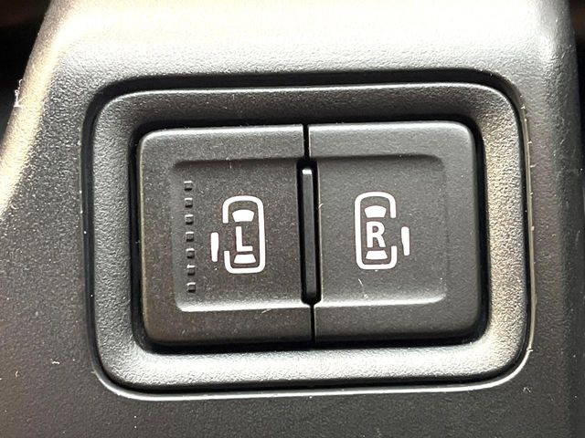 �y�����p���[�X���C�h�h�A�z�X�}�[�g�L�[��^�]�Ȃ̃X�C�b�`�Ō�ȗ����X���C�h�h�A�̊J���\���d��������͂����ăh�A���J����K�v�������A�����Ȃ��q�l�ł��ȒP�ɊJ���߂ł����K�ł���