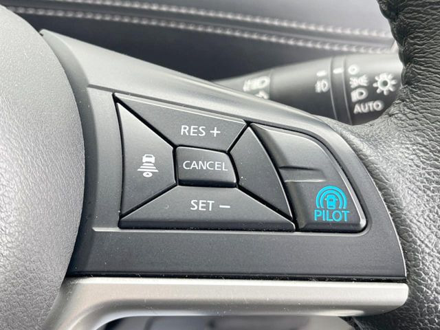 �y�v���p�C���b�g�z�������H�ł̒��������s���y��!!�a�؎��Ə��񑖍s�̃V�[���ŁA�A�N�Z���E�u���[�L�E�X�e�A�����O�������Ő��䂵�A�������^�]�̕��S���y�����Ă���܂���