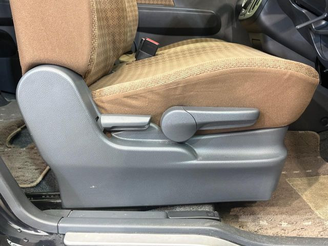 �y�V�[�g���t�^�[�z�V�[�g���ʂ̈ʒu���㉺�ɒ����ł���V�[�g���t�^�[�𑕔��B�啿�ȕ��������ȕ����œK�ȃh���C�r���O�|�W�V�����ŉ^�]�ł��܂��B