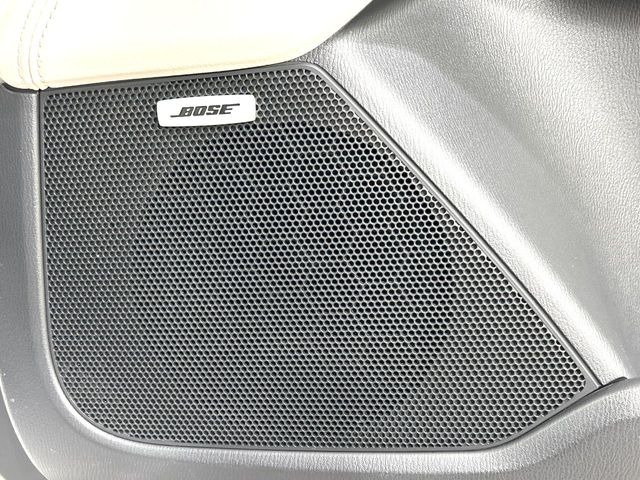 �yBOSE�T�E���h�V�X�e���z���x�ȃ`���[�j���O�\�͂����ڂ���Ă���A�������ȉ��y�����y���݂��������܂���