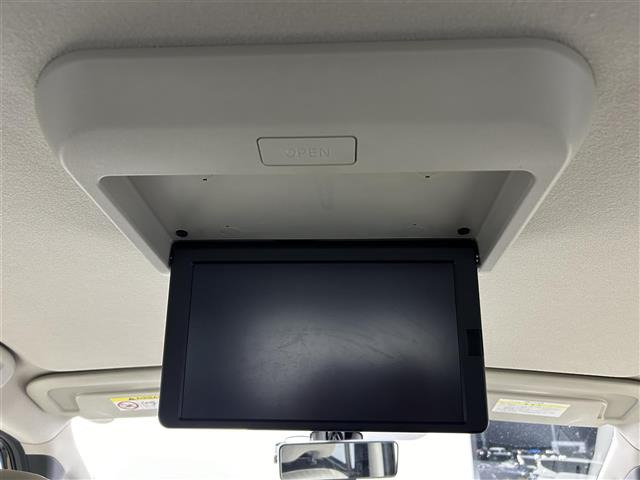 セレナ1.2 e-POWER ハイウェイスターV