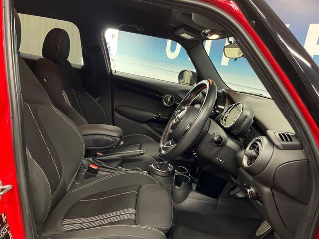 ���V�[�g�̎g�p��:�j��E�ւ�������Ȃ��A�����̒ʂ肫�ꂢ�ȏ�Ԃ��ێ����Ă���܂��B�܂��A�����N���[�j���O�E�R�[�e�B���O�����p�����������܂��B