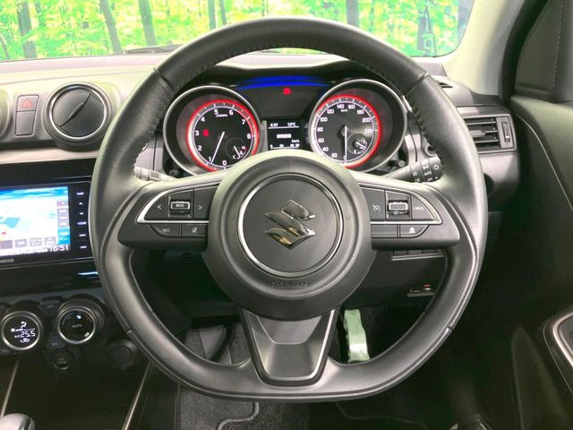 �y�����v�����X�e�A�����O�z�㎿�Ȋv���g�p���邱�ƂŁA��ɂ����������݂ƂĂ��^�]���₷���n���h���ł���