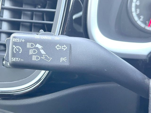 ●オートクルーズコントロール:高速道路や自動車専用道路等にて、定速巡航が可能となる便利な機能です。長距離移動の際でも疲れにくく便利にお使いいただけます♪