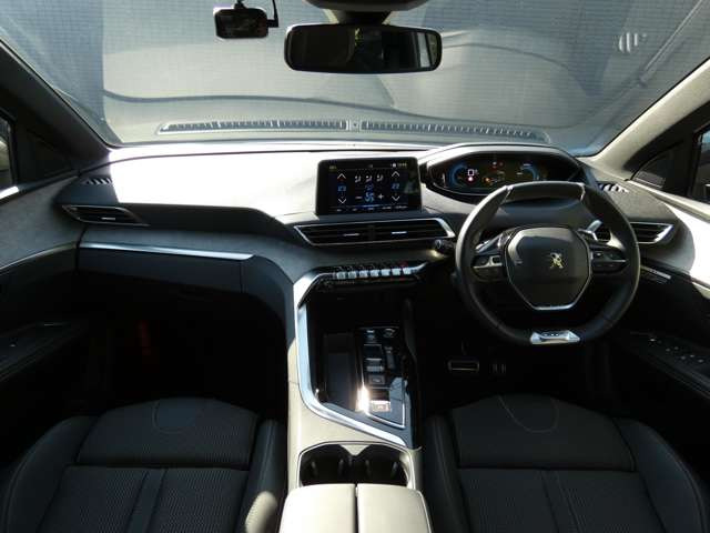 3008GT ハイブリッド4 4WD