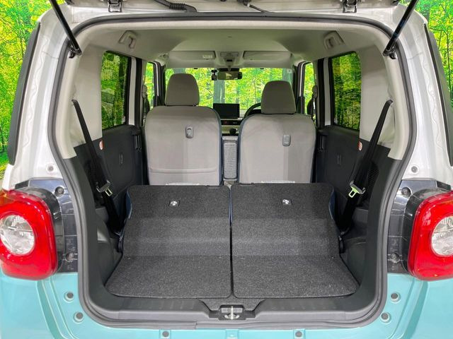 ���i�̂���������ʋ΁A���}���ɏ\���ȉ׎��X�y�[�X���m�ۂ��Ă���܂��B�Z�J���h�V�[�g��|���ƁA�傫�ȉו��̐ύڂ��\�ł���