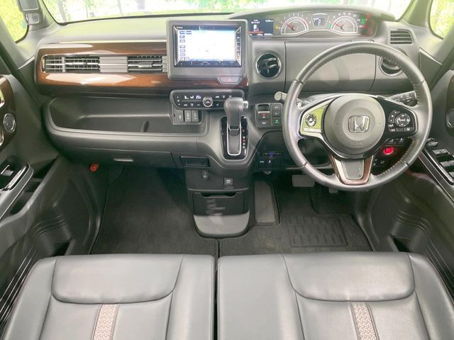 N-BOXカスタムL ターボ