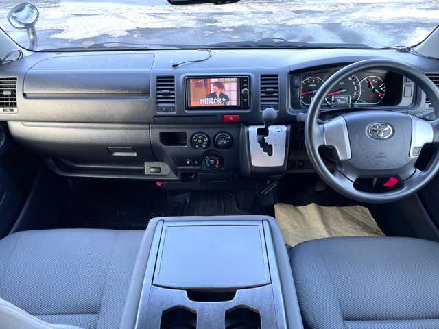 ハイエースバン2.8 DX ロング ディーゼル 4WD