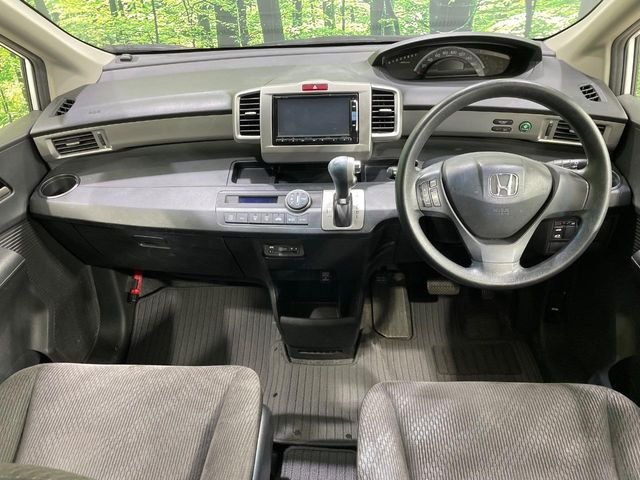 フリード1.5 G ジャストセレクション