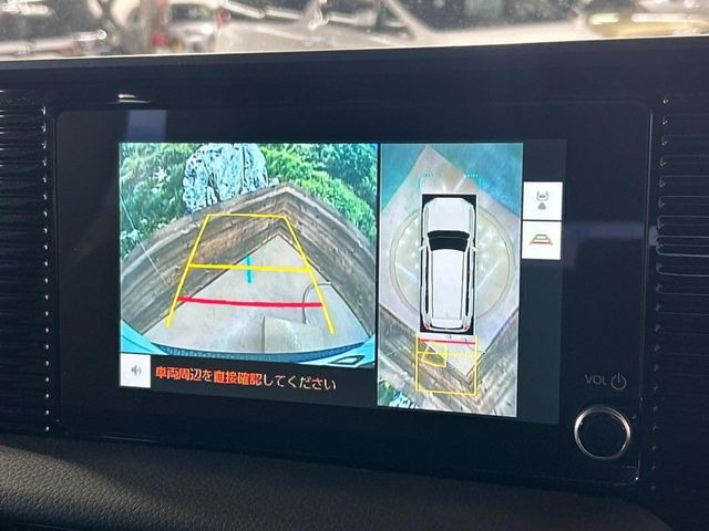 �y�p�m���~�b�N�r���[���j�^�[�z��p�̃J�����ɂ��A�ォ�猩���낵���悤�Ȏ��_��360�x�N���}�̎��͂��m�F���邱�Ƃ��ł��܂������p�������m�F���₷���A�����ꏊ�ł̐؂�Ԃ��⒓�Ԃ��X���[�Y�ɍs���܂��B