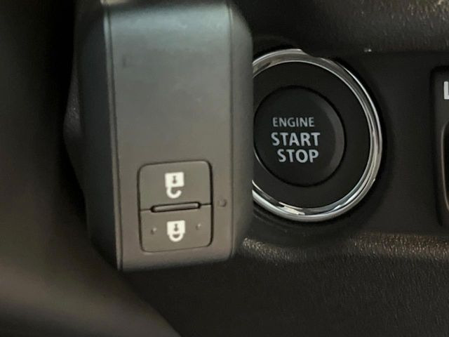 �y�L�[���X�X�^�[�g�V�X�e���z�J�o����|�P�b�g�ɓ��ꂽ�܂܂ł��h�A�̎{���E�������\�ȃX�}�[�g�L�[�𑕔��B�G���W���̃I���E�I�t�����J�M�����o���K�v����������Ƃ��Ă��֗��ł���