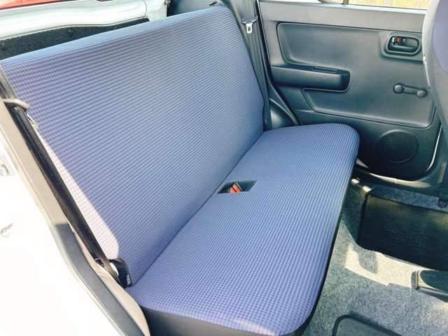 ���Ђł͌��I�������Ԃ𖈌���ʂɎd������s�Ȃ��A�����߂₷�����i�ł��񋟂��Ă���܂���