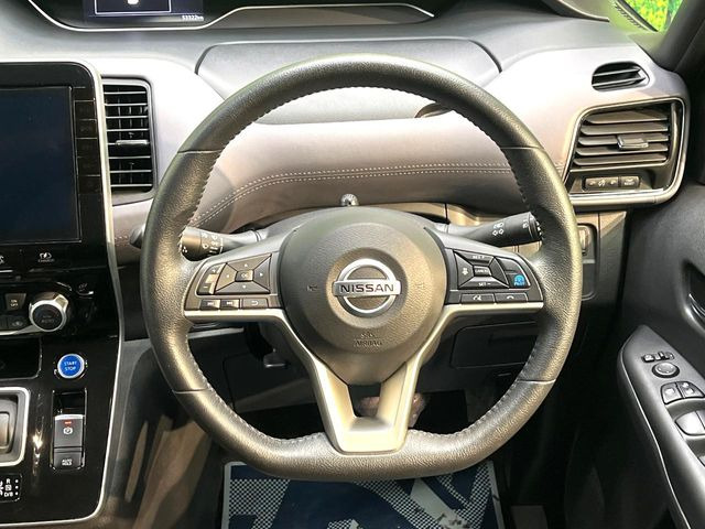 �y�����v�����X�e�A�����O�z�㎿�Ȋv���g�p���邱�ƂŁA��ɂ����������݂ƂĂ��^�]���₷���n���h���ł���