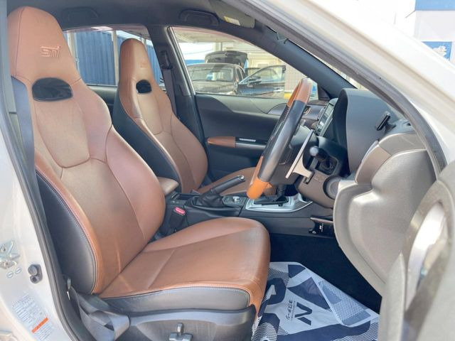 �y�u���E�����U�[�V�[�g�z�f�U�C�����������A�������̂��钃�v�V�[�g�B��ɑ̂ɐG��镔��������A����S�n�̗ǂ��ɂ͂�����肽���ł��ˁ􉘂�̕t����򉻂�}����������R�[�e�B���O�{�H�����X�X���ł����