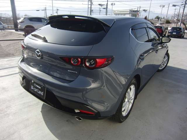 MAZDA3ファストバック1.8 XD バーガンディ セレクション 4WD