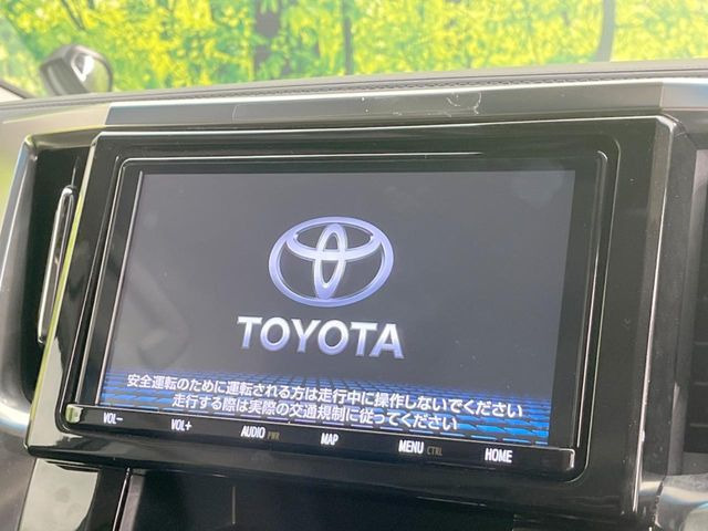 �y�����i�r�z�l�C�̏����i�r�𑕔����Ă���܂��B�i�r�̎g���₷���͂������A�I�[�f�B�I�@�\���[��!�L�����v�◷�s�͂������A�ʋ΂┃�����ȂǕ��i�̃h���C�u���y�����Ȃ�͂���