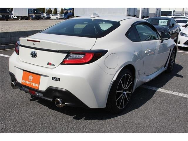 ���Ǝҗl�ւ̔̔��͂��f�肳���Ă��������܂��B �Ԍ������ԗ��̏ꍇ�́A�Ԍ����擾�������x�������z�ŕ\�����Ă���܂��B