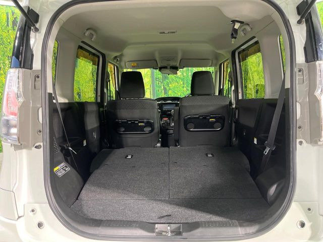 ���i�̂���������ʋ΁A���}���ɏ\���ȉ׎��X�y�[�X���m�ۂ��Ă���܂��B�Z�J���h�V�[�g��|���ƁA�傫�ȉו��̐ύڂ��\�ł���