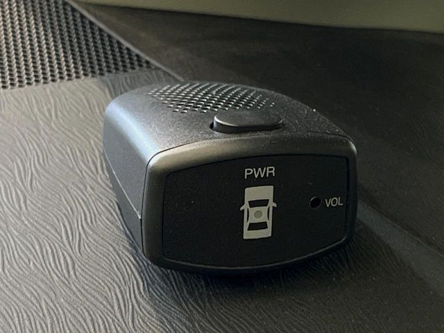 【コーナーセンサー】バンパーに付いたセンサーが障害物を検知!一定の距離に近づくとアラートで教えてくれます♪狭い駐車スペースや車庫入れ時も安心ですね☆