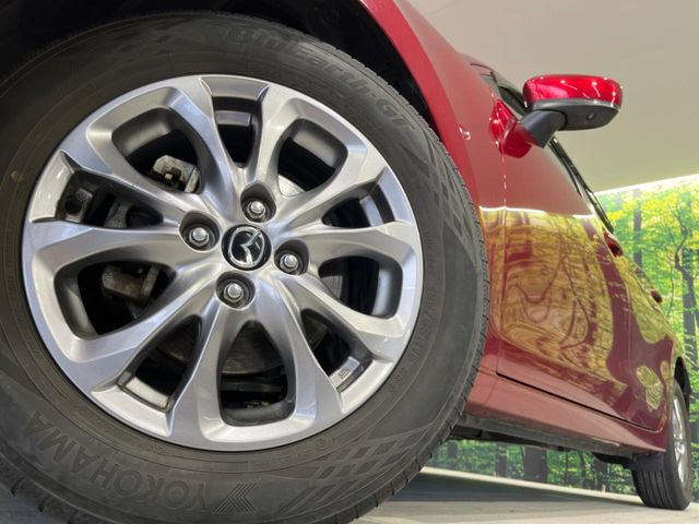 �y����15�C���`�A���~�z�C�[���z�O�ςɃ}�b�`���������A���~�z�C�[���𑕒����Ă���܂��B�e��ЊO�A���~�z�C�[����A�X�^�b�h���X�^�C�����戵�����Ă���܂��B���񂲑��k����������