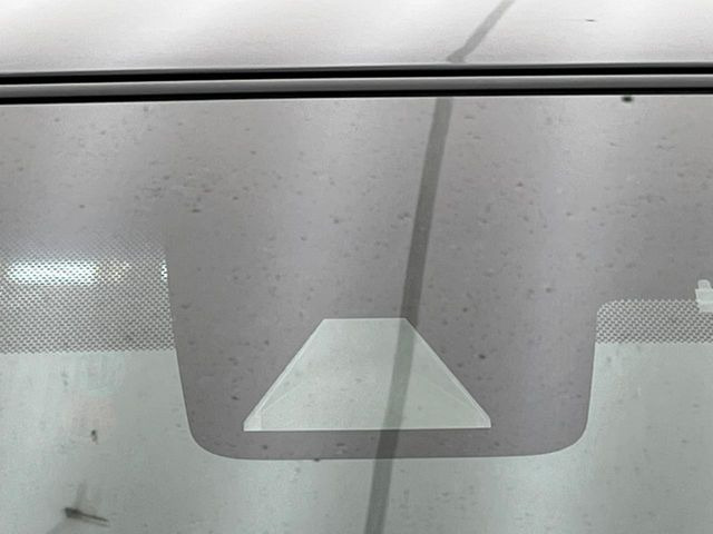 �y�g���^�Z�[�t�e�B�Z���X�z���s���ɑO���̎ԗ�����F�����A�Փ˂������Ȏ��͌x��ƃu���[�L�ŏՓˉ���Ɣ�Q�y�����A�V�X�g�B�����S�Ƀh���C�u�����y���݂��������܂��B