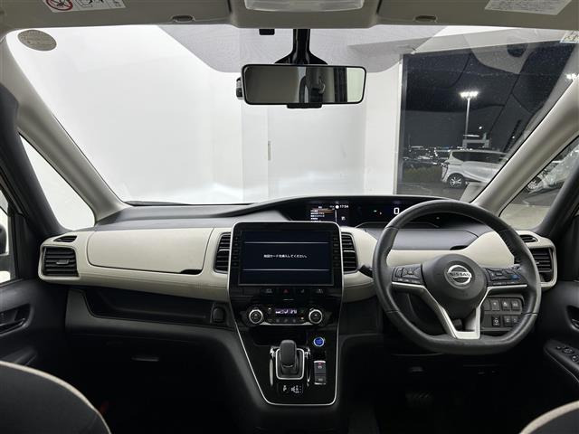 セレナ1.2 e-POWER ハイウェイスターV