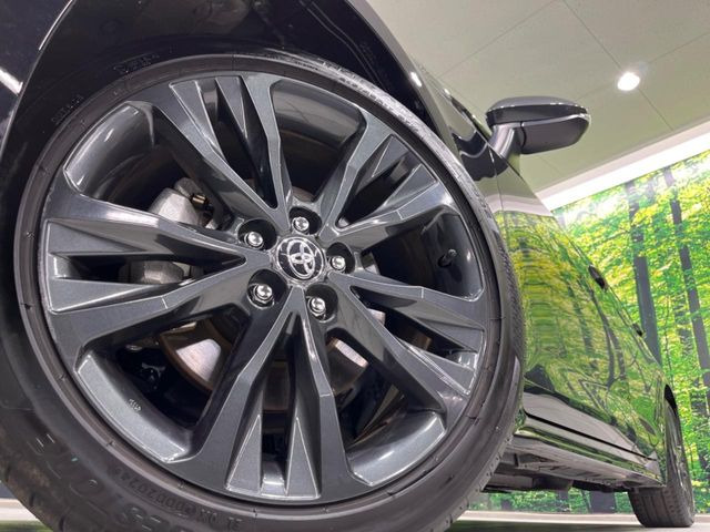 �y����17�C���`�A���~�z�C�[���z�O�ςɃ}�b�`���������A���~�z�C�[���𑕒����Ă���܂��B�e��ЊO�A���~�z�C�[����A�X�^�b�h���X�^�C�����戵�����Ă���܂��B���񂲑��k����������