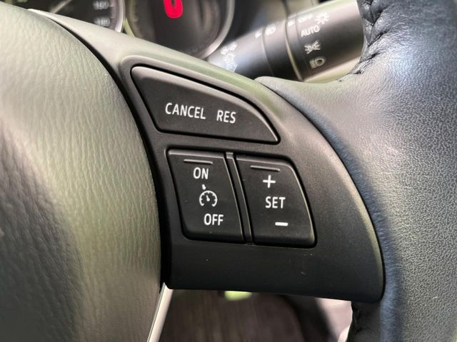 �y�N���[�Y�R���g���[���z�������H�����N���N���s�B�A�N�Z���𗣂��Ă���葬�x�ő��s���ł��A�������^�]���̕��S���y��!�����E�������ȒP�ȃX�C�b�`����Œ����ł��܂��B