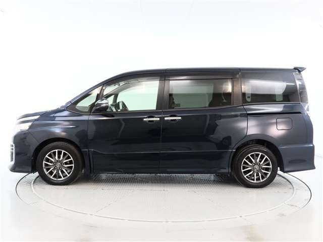 ヴォクシー2.0 ZS 煌