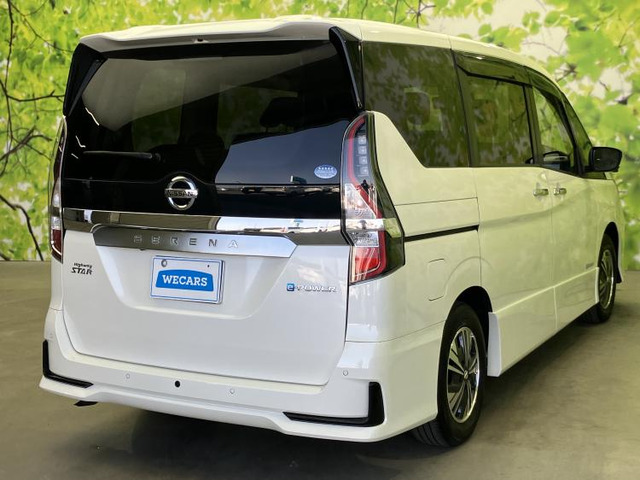 セレナ1.2 e-POWER ハイウェイスターV