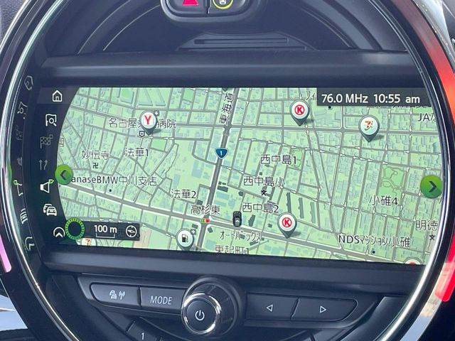 �������i�r:��̊��̂���i�r�́A����������ԓ������o���Ă���܂��B�I�[�f�B�I�@�\���[�����Ă���܂��̂ŁA�^�]�����y���߂܂���