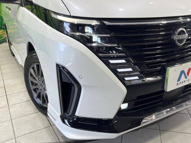 �yLED�w�b�h���C�g�z���V����ԑ��s�����ǍD�Ȏ��E���m�ۂ����S���ĉ^�]�ł��鍂�P�xLED�w�b�h���C�g�𑕔�!�_�����x�������A����d�͂��}�����Ă��܂��B