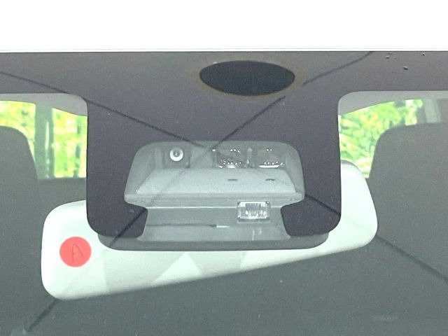 �y�X�Y�L �Z�[�t�e�B�T�|�[�g�z���s���ɑO���̎ԗ�����F�����A�Փ˂������Ȏ��͌x��ƃu���[�L�ŏՓˉ���Ɣ�Q�y�����A�V�X�g�B�����S�Ƀh���C�u�����y���݂��������܂��B