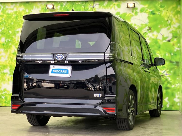 ヴォクシー1.8 ハイブリッド S-Z