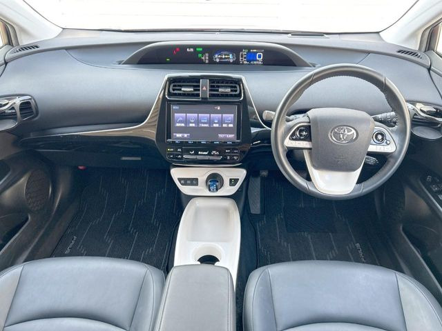 プリウス1.8 A ツーリングセレクション