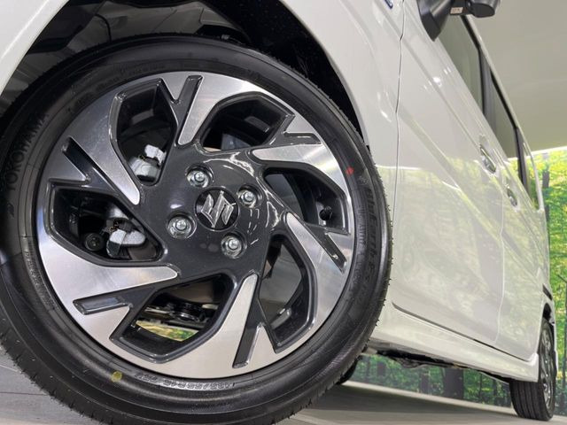 �y����15�C���`�A���~�z�C�[���z�O�ςɃ}�b�`���������A���~�z�C�[���𑕒����Ă���܂��B�e��ЊO�A���~�z�C�[����A�X�^�b�h���X�^�C�����戵�����Ă���܂��B���񂲑��k����������