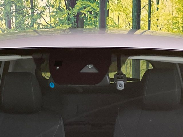 �yi-ACTIVESENSE�z���s���ɑO���̎ԗ�����F�����A�Փ˂������Ȏ��͌x��ƃu���[�L�ŏՓˉ���Ɣ�Q�y�����A�V�X�g�B�����S�Ƀh���C�u�����y���݂��������܂��B