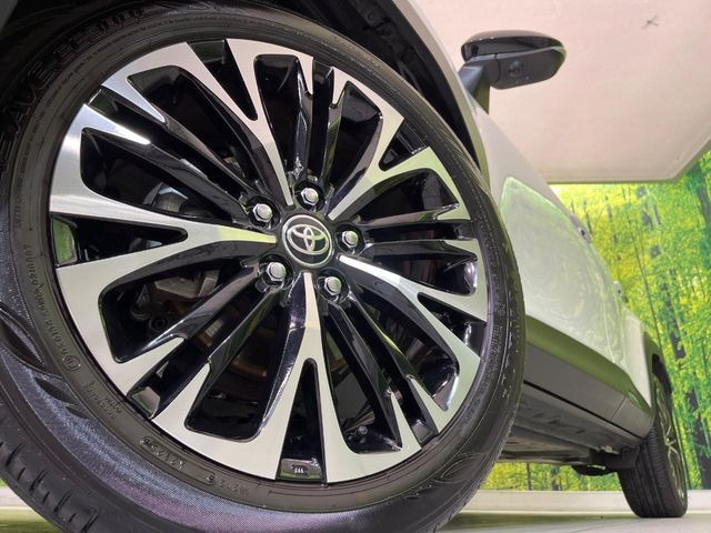 �y�O���[�h��p����18�C���`�A���~�z�C�[���z�f�U�C�����̍��������A���~�z�C�[���𑕒����Ă���܂��B�e��ЊO�A���~�z�C�[����A�X�^�b�h���X�^�C�����戵�����Ă���܂��B���񂲑��k����������