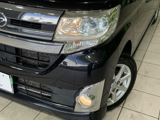 �yLED�w�b�h���C�g�z���V����ԑ��s�����ǍD�Ȏ��E���m�ۂ����S���ĉ^�]�ł��鍂�P�xLED�w�b�h���C�g�𑕔�!�_�����x�������A����d�͂��}�����Ă��܂��B