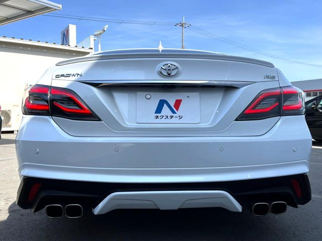 安心の最長10年・走行無制限保証(有償)をご用意。保証内容も充実はもちろん、無料点検&オイル交換や、年中無休の全国・24時間ロードサービスも付帯されておりますのでご安心下さい。