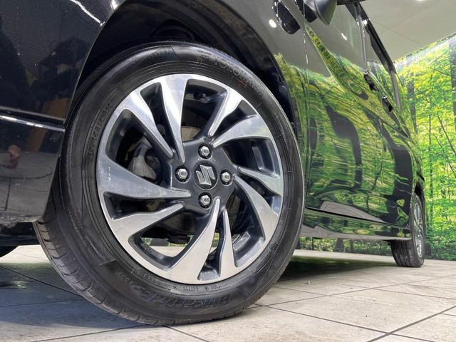 �y����15�C���`�A���~�z�C�[���z�O�ςɃ}�b�`���������A���~�z�C�[���𑕒����Ă���܂��B�e��ЊO�A���~�z�C�[����A�X�^�b�h���X�^�C�����戵�����Ă���܂��B���񂲑��k����������