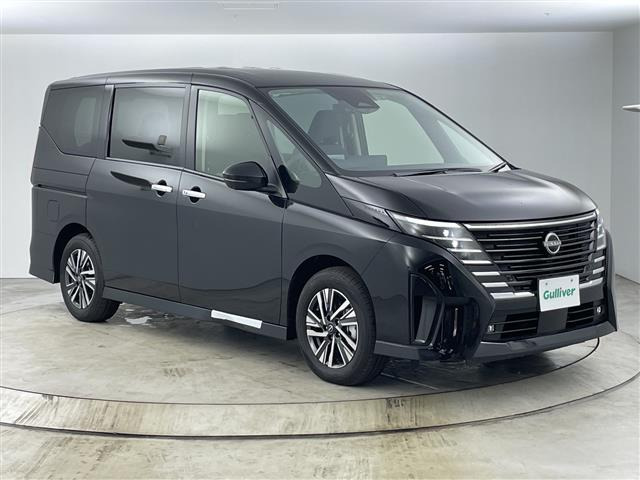 セレナ1.4 e-POWER ハイウェイスターV