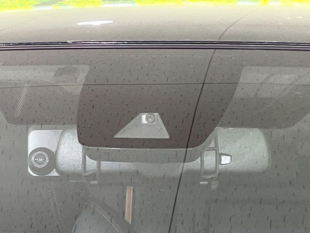 �y�g���^�Z�[�t�e�B�Z���X�z���s���ɑO���̎ԗ�����F�����A�Փ˂������Ȏ��͌x��ƃu���[�L�ŏՓˉ���Ɣ�Q�y�����A�V�X�g�B�����S�Ƀh���C�u�����y���݂��������܂��B