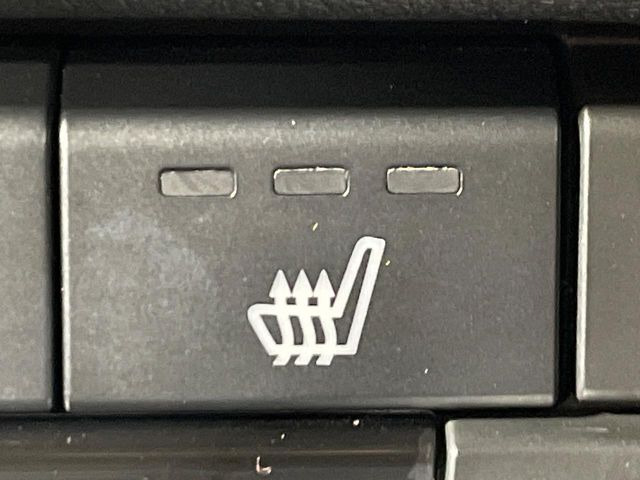 �y�V�[�g�q�[�^�[�z�������ɏd�󂷂�V�[�g�q�[�^�[!�G�A�R����葁�����܂��Ă����̂Ŋ�����̐l�����S�ł��ˁ�G�A�R���̉����͊������邩����A�Ƃ������ɂ����������߂ł��B