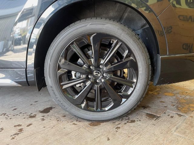 �y����20�C���`�A���~�z�C�[���z�O�ςɃ}�b�`���������A���~�z�C�[���𑕒����Ă���܂��B�e��ЊO�A���~�z�C�[����A�X�^�b�h���X�^�C�����戵�����Ă���܂��B���񂲑��k����������