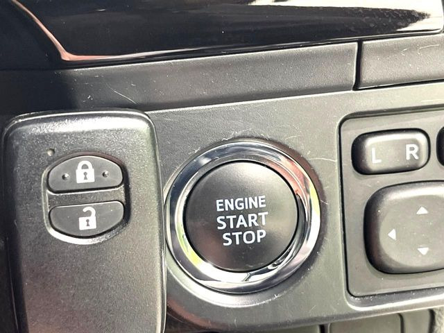 �y�X�}�[�g�L�[�z�J�o����|�P�b�g�ɓ��ꂽ�܂܂ł��h�A�̎{���E�������\�ȃX�}�[�g�L�[�𑕔��B�G���W���̃I���E�I�t�����J�M�����o���K�v����������Ƃ��Ă��֗��ł���