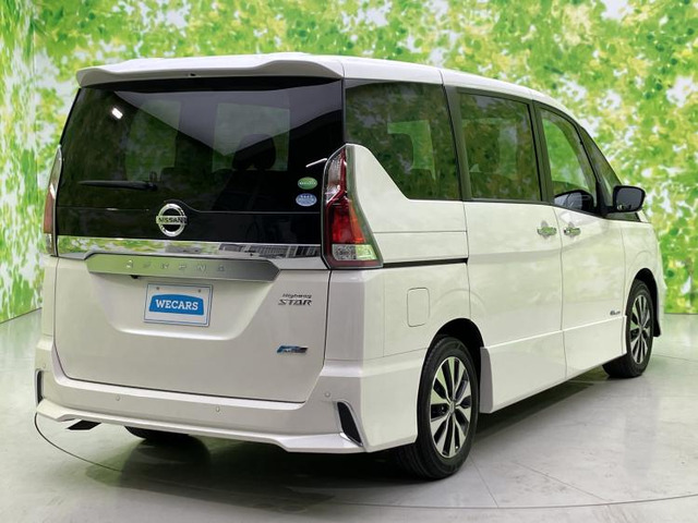 セレナ2.0 ハイウェイスター プロパイロット エディション