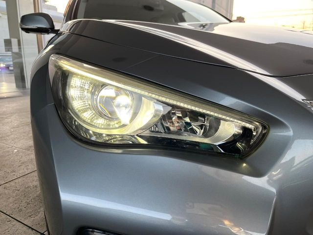 �yLED�w�b�h���C�g�z���V����ԑ��s�����ǍD�Ȏ��E���m�ۂ����S���ĉ^�]�ł��鍂�P�xLED�w�b�h���C�g�𑕔�!�_�����x�������A����d�͂��}�����Ă��܂��B