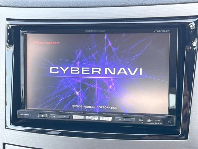 �y�i�r�Q�[�V�����z�g���₷���i�r�ŖړI�n�܂ł�������ē����Ă���܂��B�e��I�[�f�B�I�Đ��@�\���[�����Ă���A���Ԃ̉^�]������Ɋy�����Ȃ�܂�!!